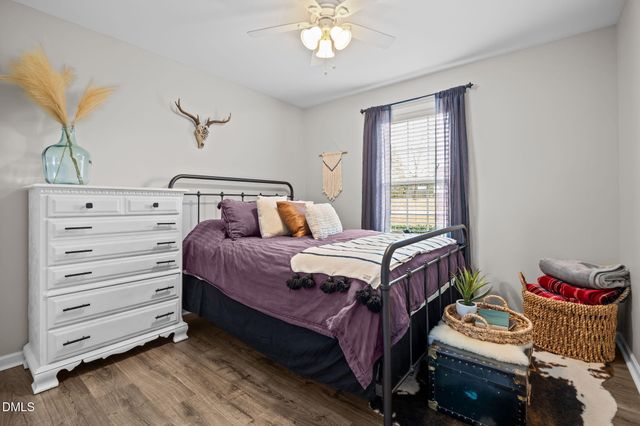 1041 Parkers Ridge Drive, Fuquay Varina, NC 27526