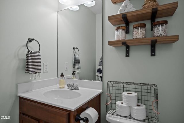 1041 Parkers Ridge Drive, Fuquay Varina, NC 27526