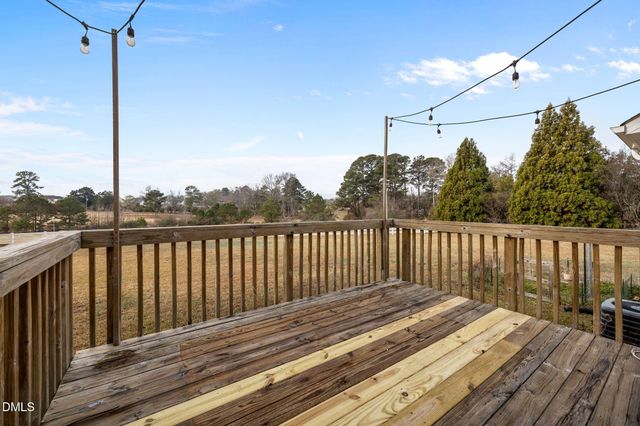 1041 Parkers Ridge Drive, Fuquay Varina, NC 27526