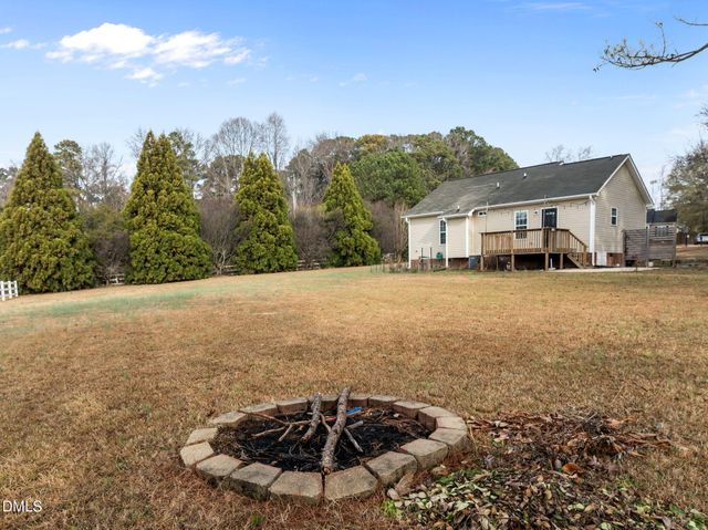 1041 Parkers Ridge Drive, Fuquay Varina, NC 27526