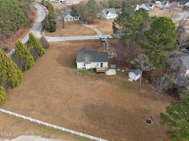 1041 Parkers Ridge Drive, Fuquay Varina, NC 27526