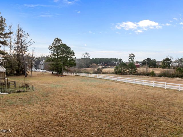 1041 Parkers Ridge Drive, Fuquay Varina, NC 27526