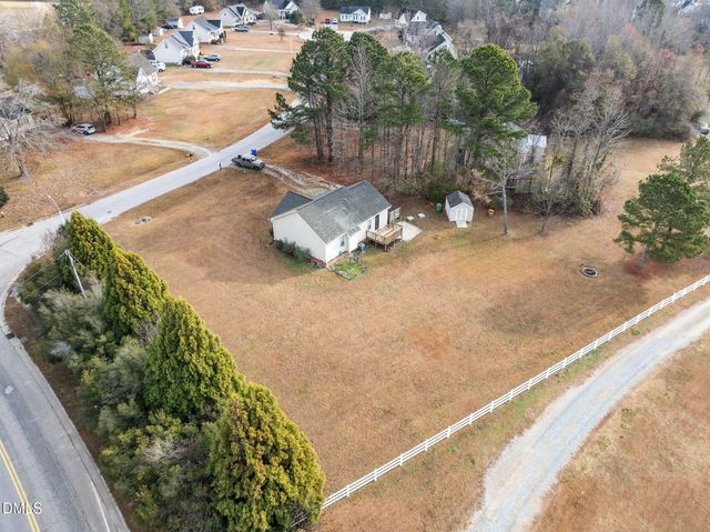 1041 Parkers Ridge Drive, Fuquay Varina, NC 27526