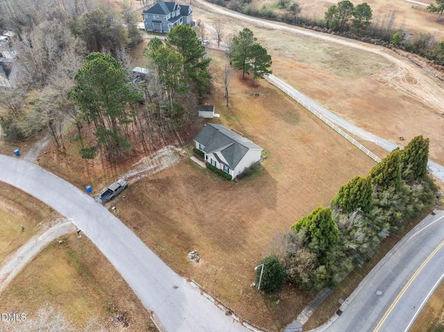 1041 Parkers Ridge Drive, Fuquay Varina, NC 27526