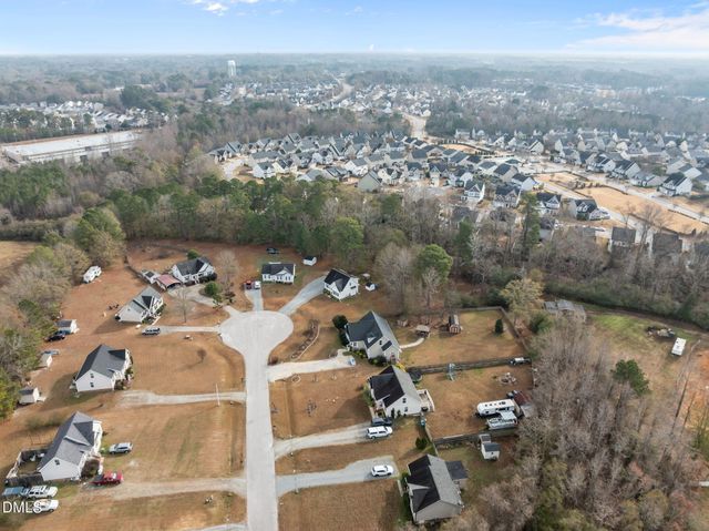 1041 Parkers Ridge Drive, Fuquay Varina, NC 27526