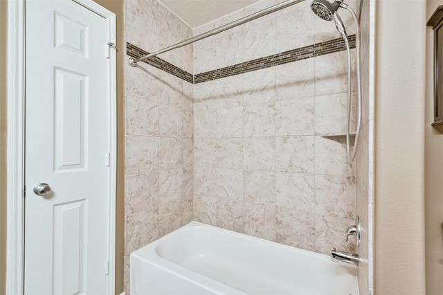 8513 Sunset Loch Drive, Spring, TX 77379