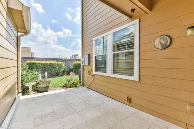 8513 Sunset Loch Drive, Spring, TX 77379