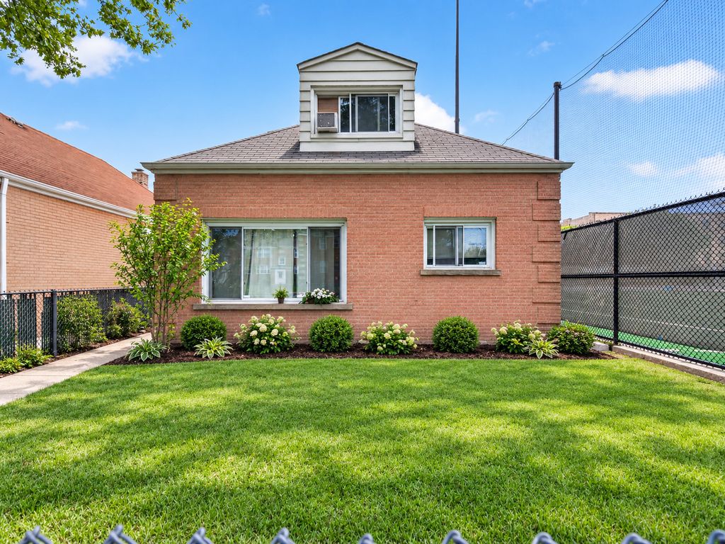 2130 W Highland Avenue, Chicago, IL 60659 — exterior