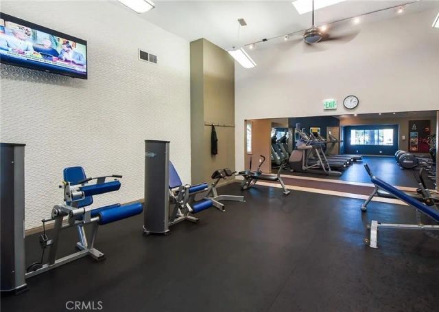 5545 Canoga Avenue 213, Woodland Hills, CA 91367