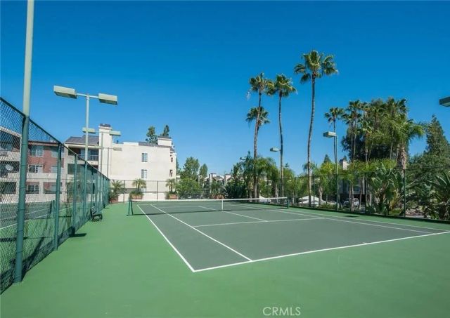 5545 Canoga Avenue 213, Woodland Hills, CA 91367
