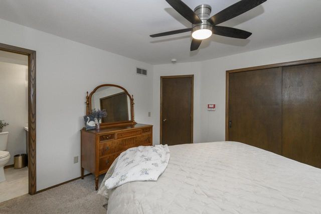 2601 Pendleton PLACE, Waukesha, WI 53188