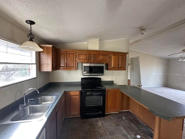 5619 Cates Bay Hwy., Conway, SC 29527