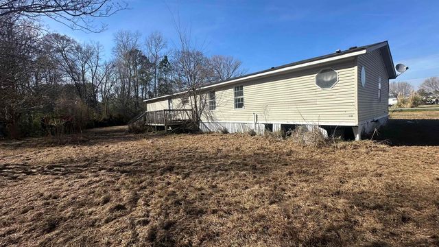 5619 Cates Bay Hwy., Conway, SC 29527