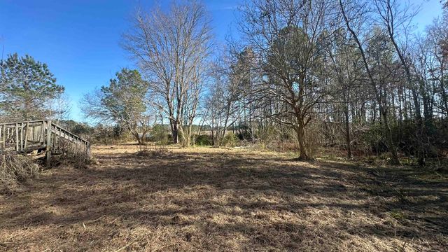 5619 Cates Bay Hwy., Conway, SC 29527