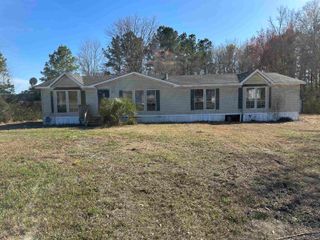5619 Cates Bay Hwy., Conway, SC 29527