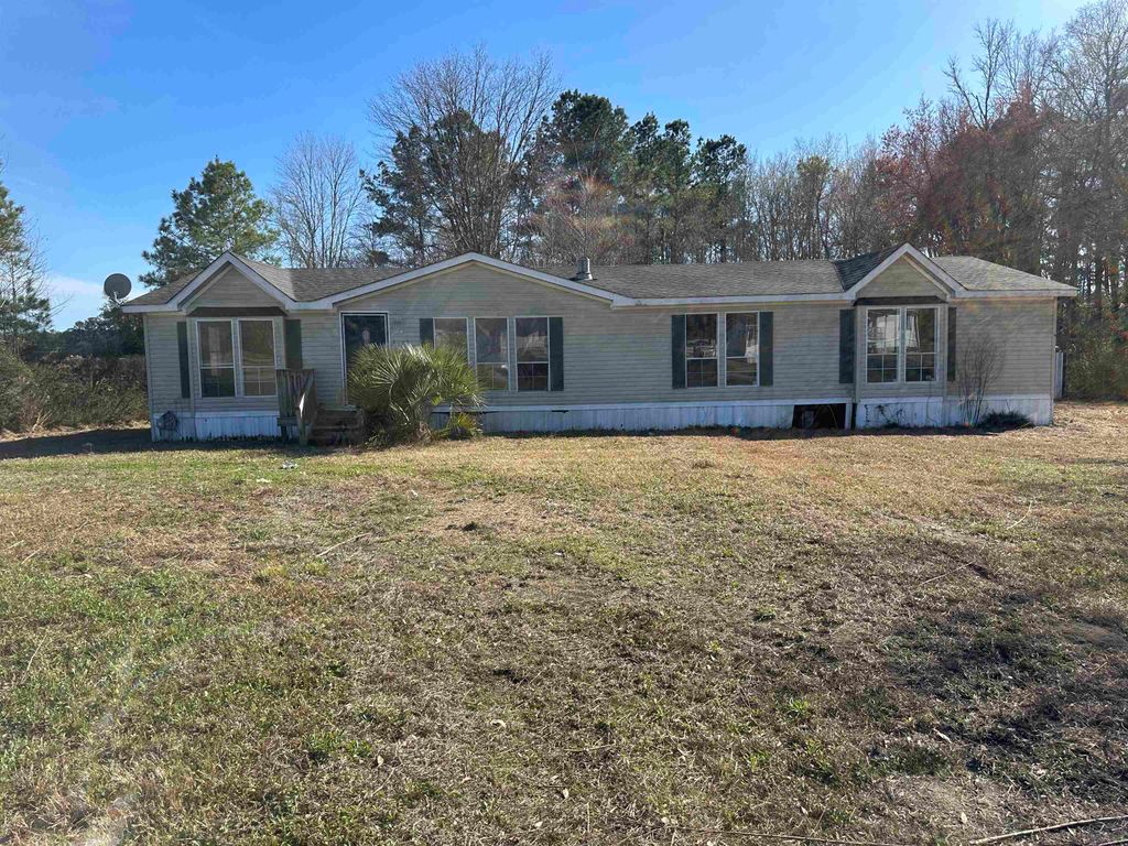 5619 Cates Bay Hwy., Conway, SC 29527