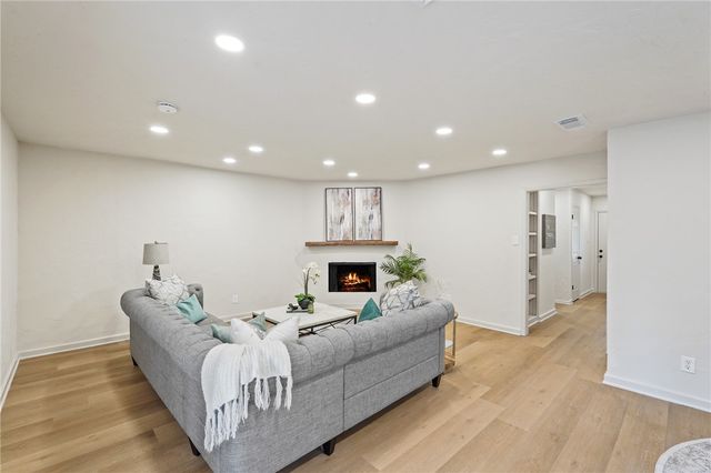 7716 Appomattox Drive, College Station, TX 77845