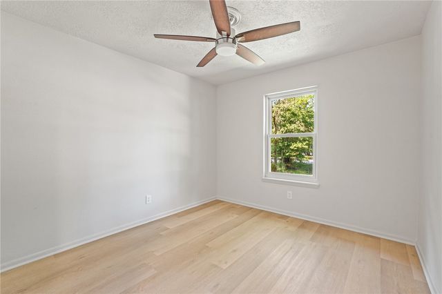 7716 Appomattox Drive, College Station, TX 77845