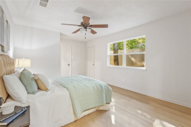 7716 Appomattox Drive, College Station, TX 77845