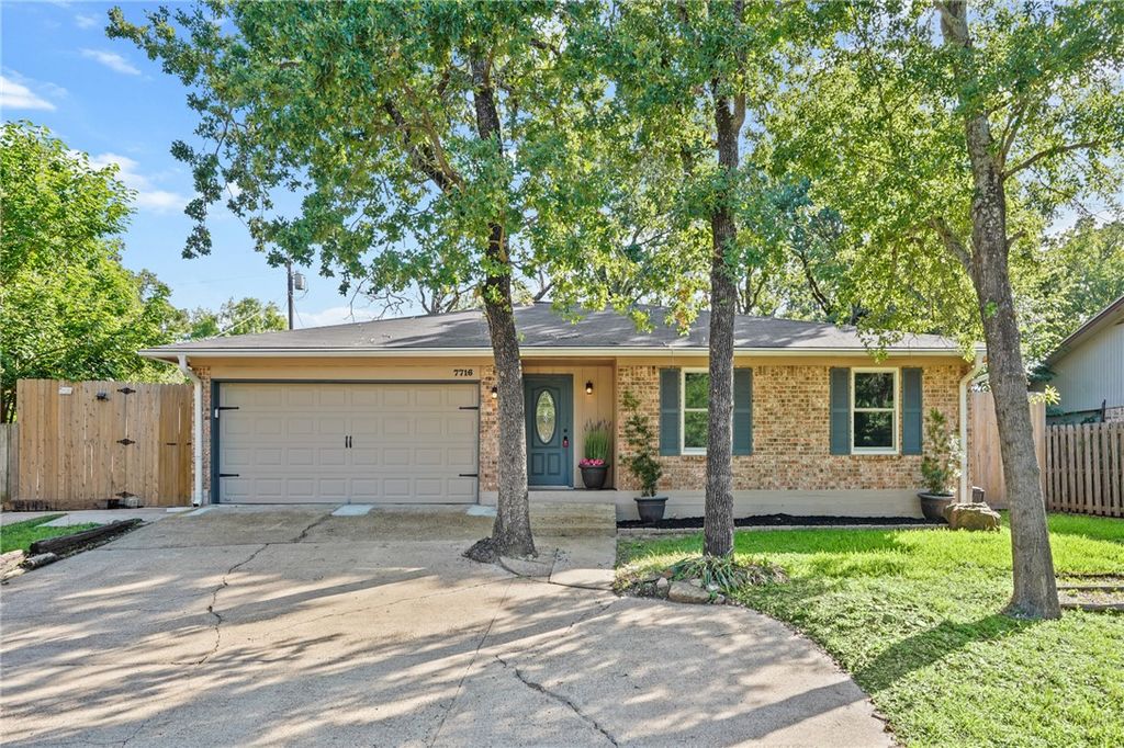 7716 Appomattox Drive, College Station, TX 77845