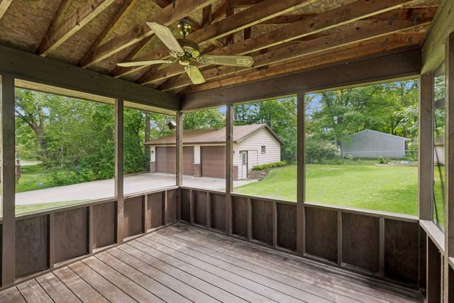 6631 Oakwood Street, Rockford, MN 55373