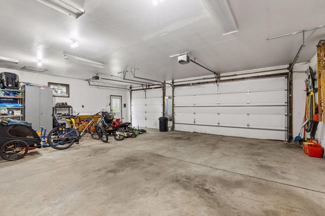 6631 Oakwood Street, Rockford, MN 55373
