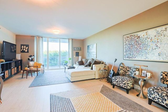 15051 Royal Oaks Lane 401, North Miami, FL 33181