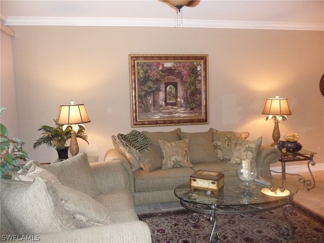 7709 Pebble Creek CIR 6-203, Naples, FL 34108