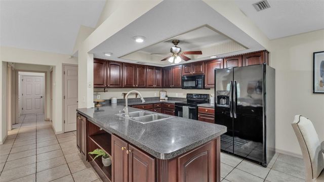 6828 FORESTWOOD DRIVE W, Lakeland, FL 33811
