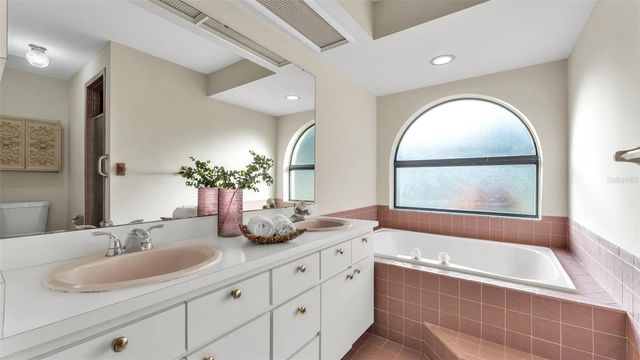 6828 FORESTWOOD DRIVE W, Lakeland, FL 33811