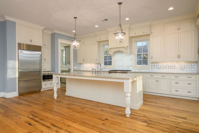 8 Crossbow Rd, Bluffton, SC 29910