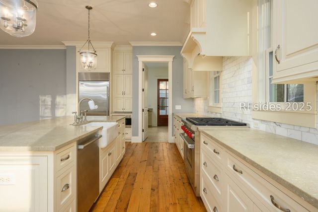 8 Crossbow Rd, Bluffton, SC 29910