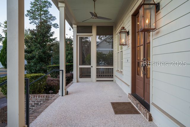 8 Crossbow Rd, Bluffton, SC 29910