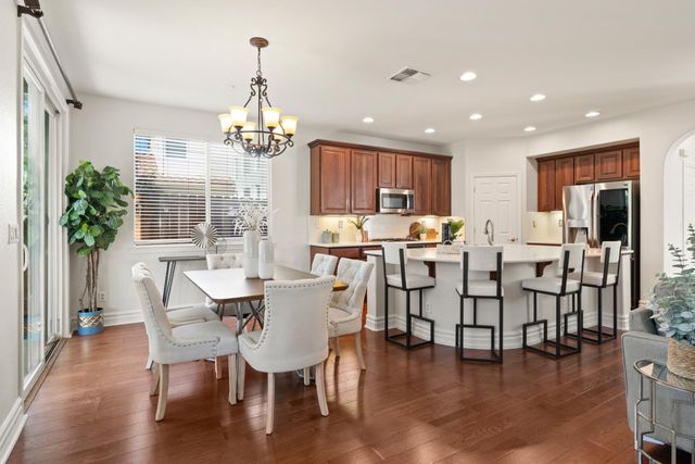 5960 Park Village St, Sacramento, CA 95822