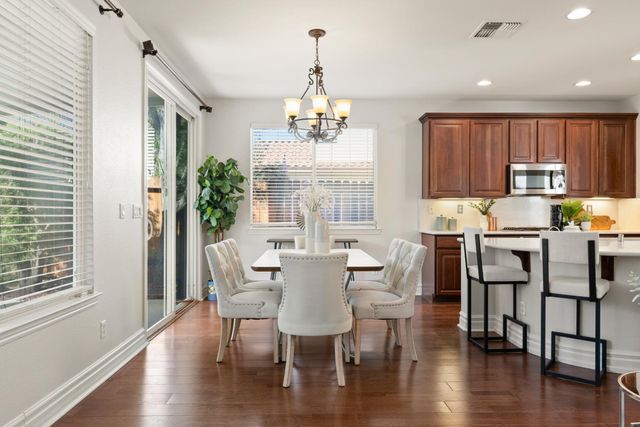 5960 Park Village St, Sacramento, CA 95822