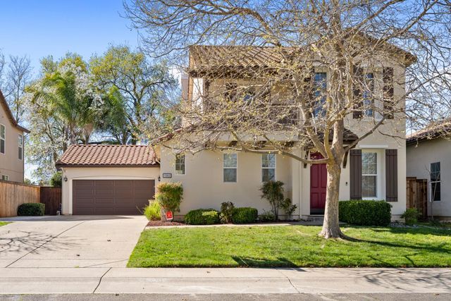 5960 Park Village St, Sacramento, CA 95822