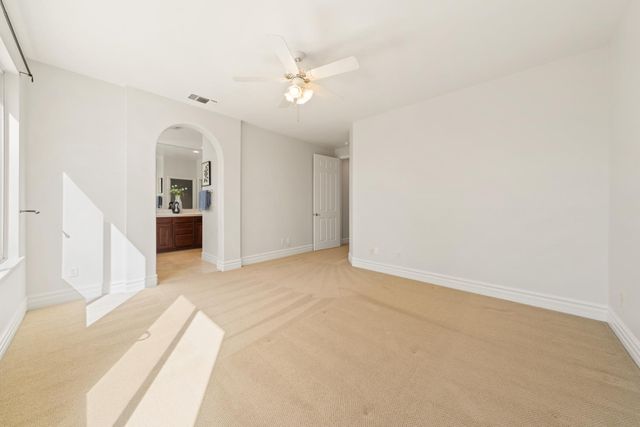 5960 Park Village St, Sacramento, CA 95822