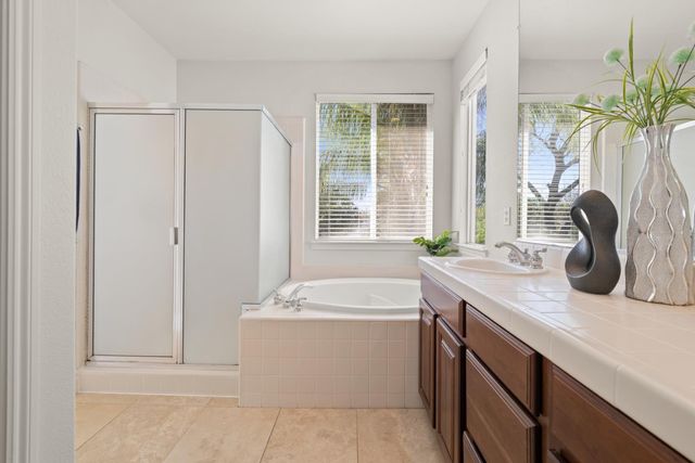 5960 Park Village St, Sacramento, CA 95822