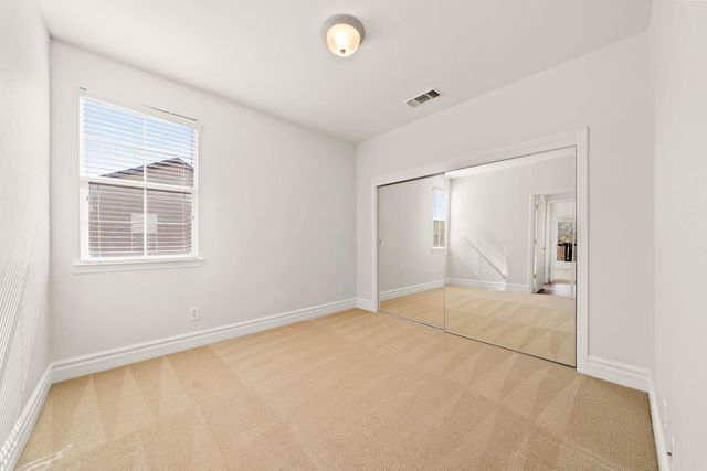 5960 Park Village St, Sacramento, CA 95822