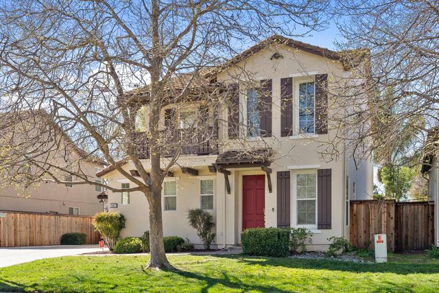 5960 Park Village St, Sacramento, CA 95822