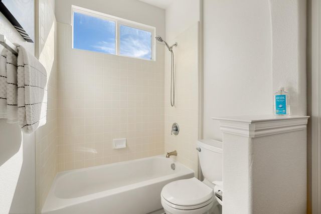 5960 Park Village St, Sacramento, CA 95822