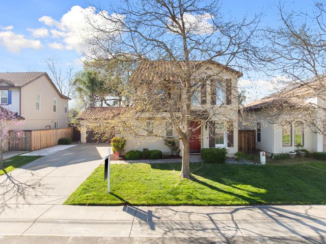 5960 Park Village St, Sacramento, CA 95822