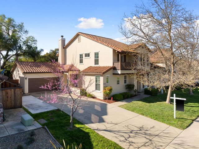 5960 Park Village St, Sacramento, CA 95822