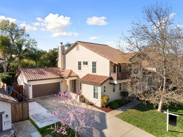 5960 Park Village St, Sacramento, CA 95822