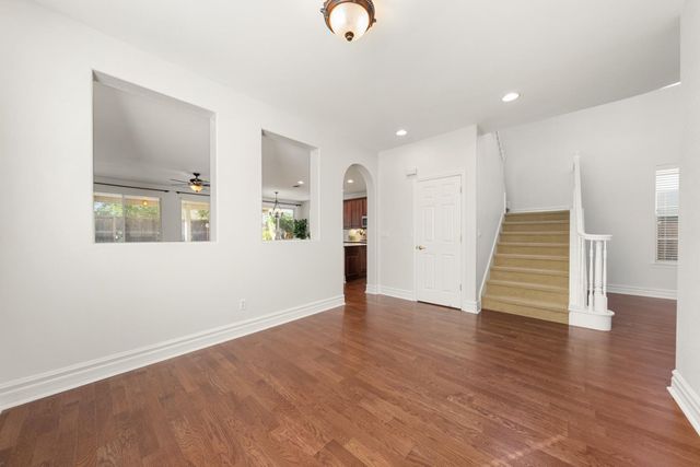 5960 Park Village St, Sacramento, CA 95822