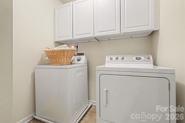 14262 Tamarack Drive, Charlotte, NC 28273