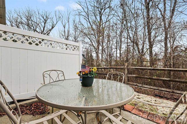 14262 Tamarack Drive, Charlotte, NC 28273