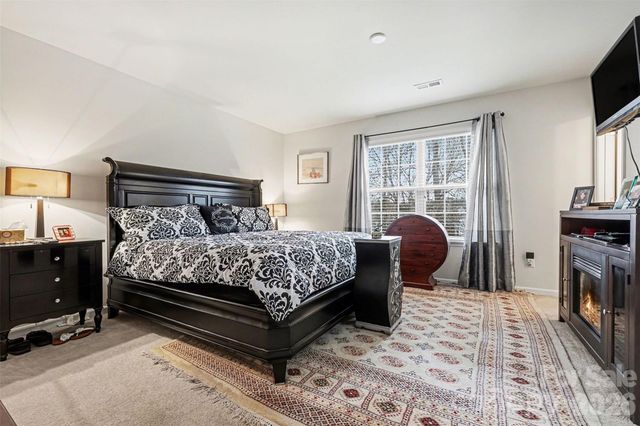 14262 Tamarack Drive, Charlotte, NC 28273