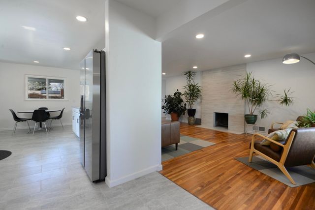 324 Chula Vista Place NE, Albuquerque, NM 87108