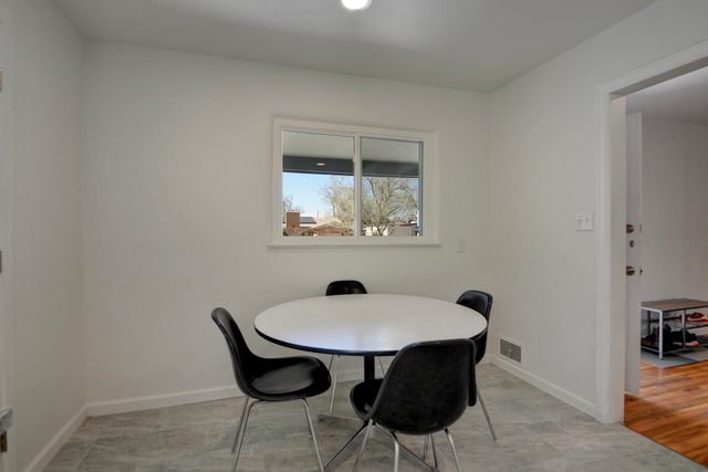 324 Chula Vista Place NE, Albuquerque, NM 87108